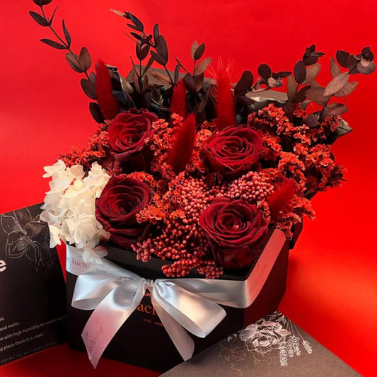 Crimson | Preserved Blooms | Le Fleur