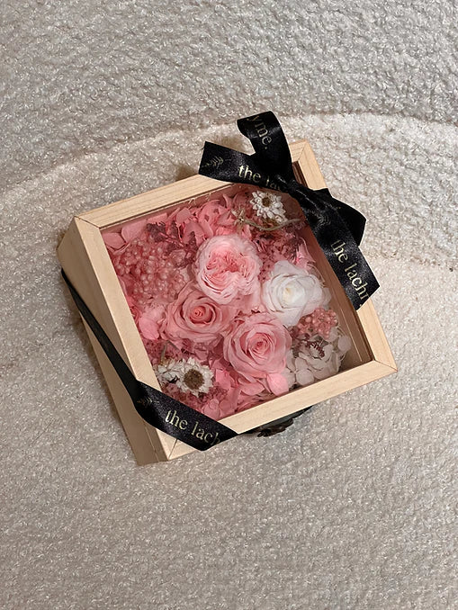 Verà | Blooms in Box | Small