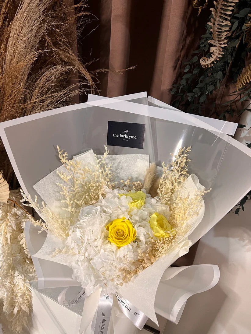 Lilly | Preserved Blooms | Grand