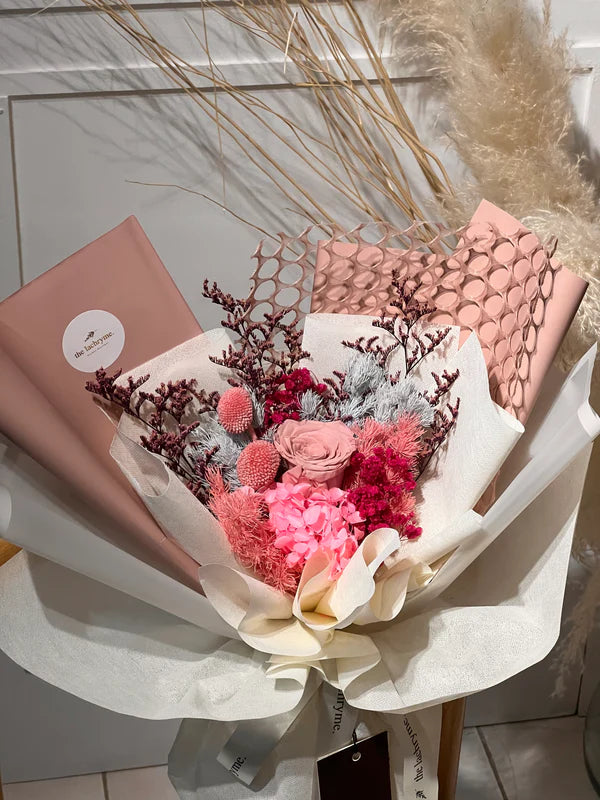 Lover | Preserved Blooms | Petite