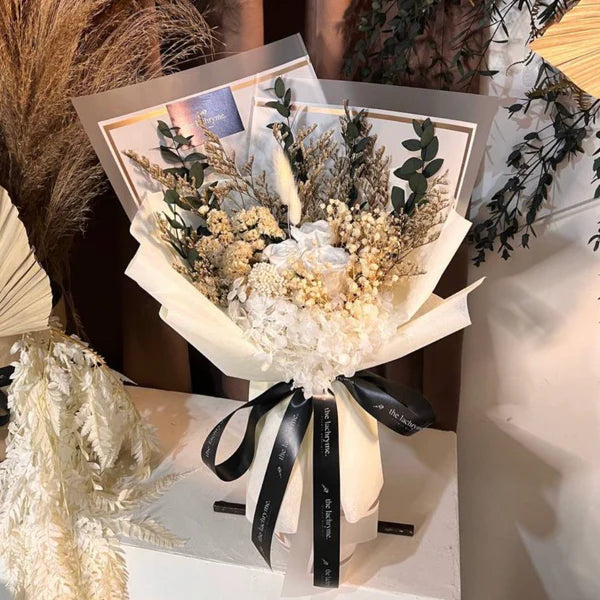 Kathy | Preserved Blooms | Petite