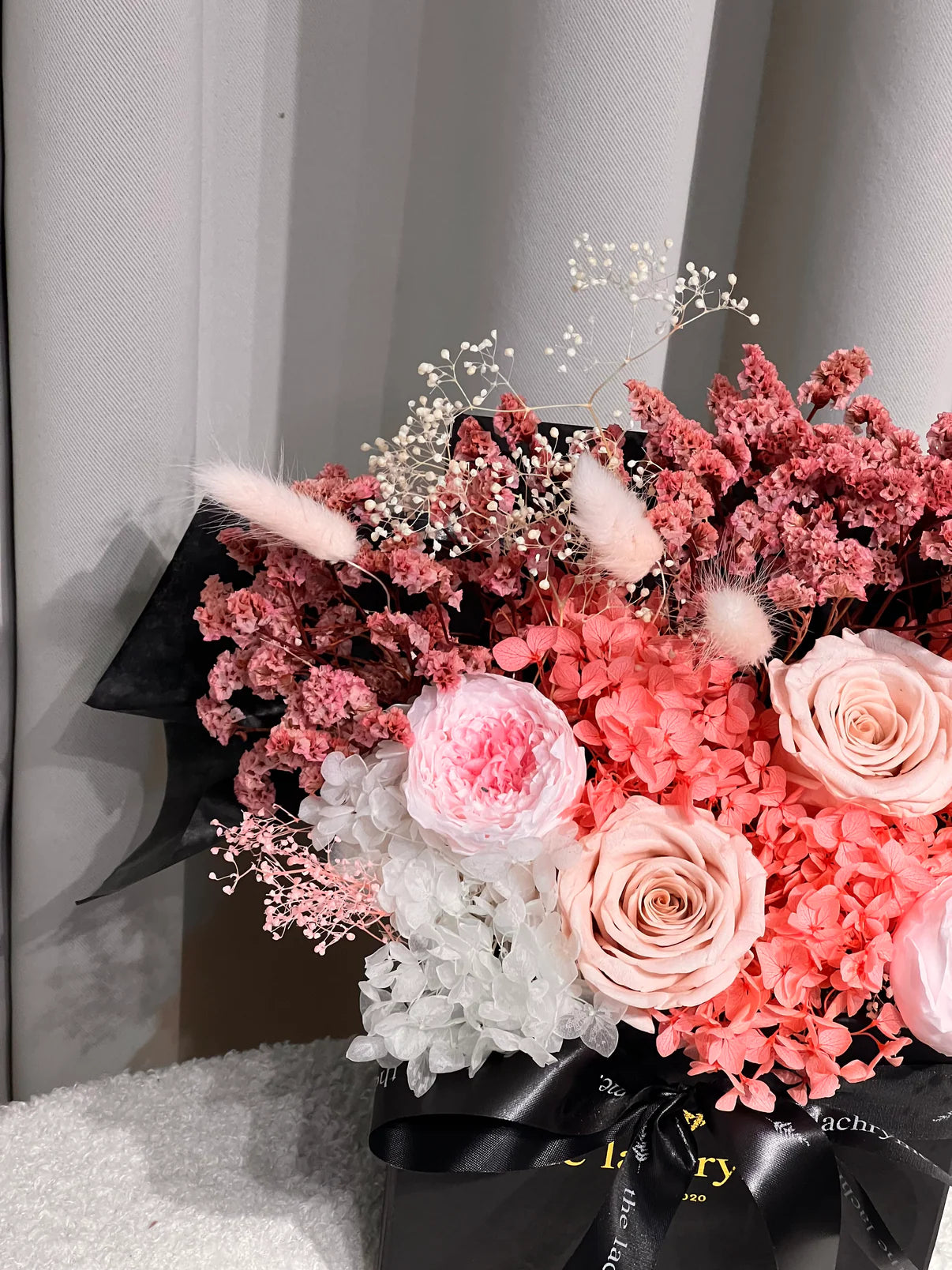 Paeon in Black | Preserved Blooms | Le Fleur