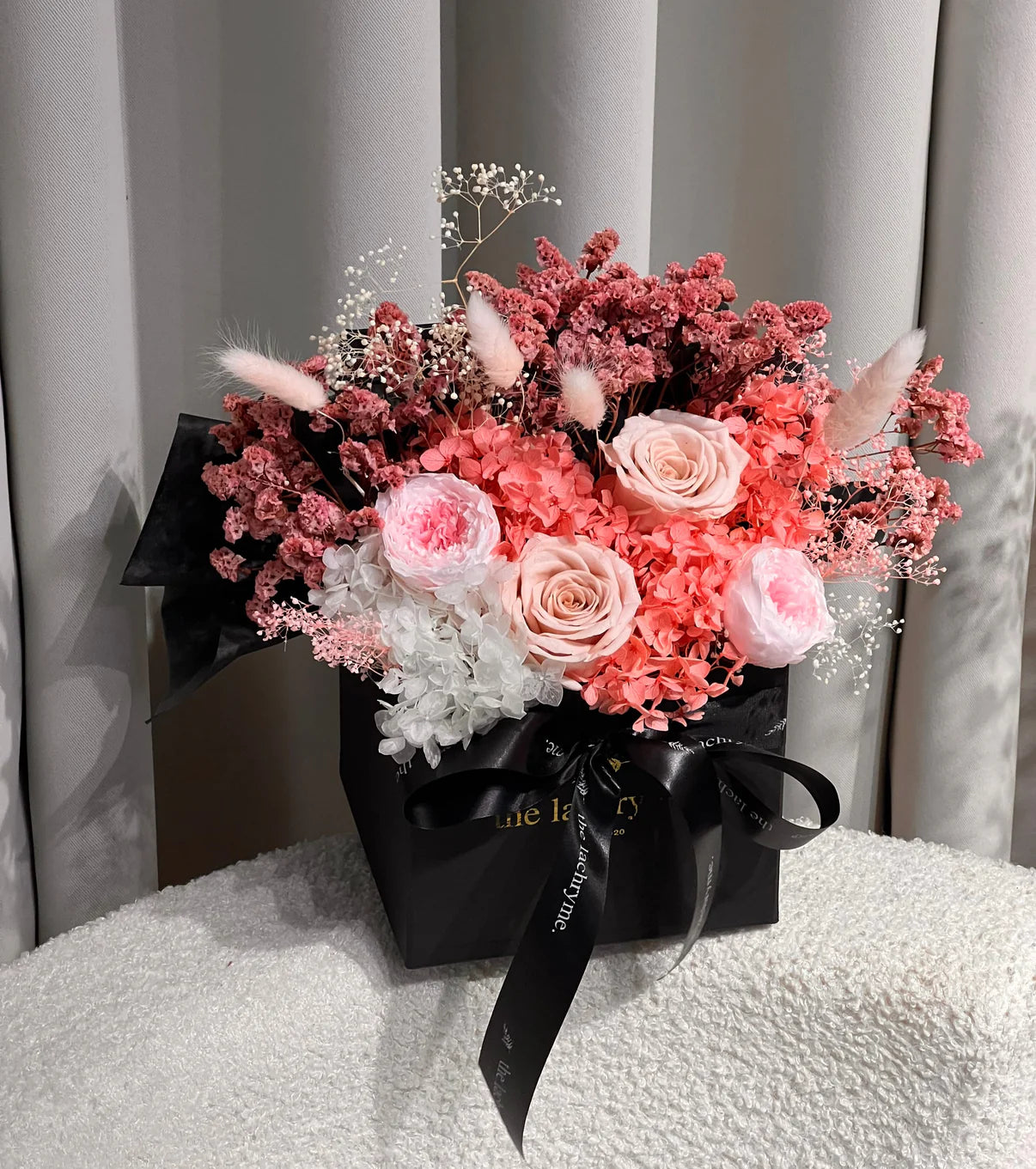 Paeon in Black | Preserved Blooms | Le Fleur