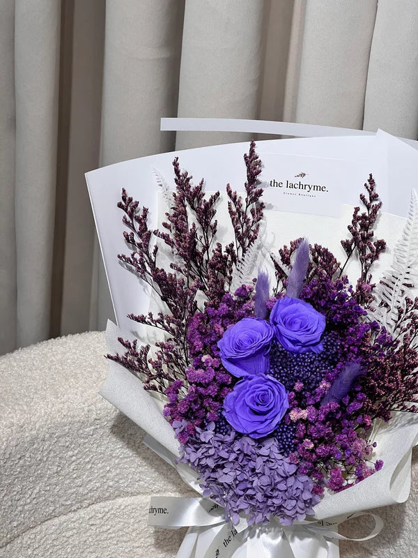 Emery | Preserved Blooms | Petite