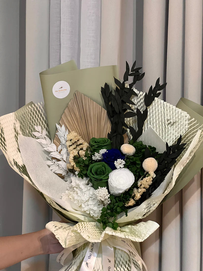 Emily | Preserved Blooms | Grand