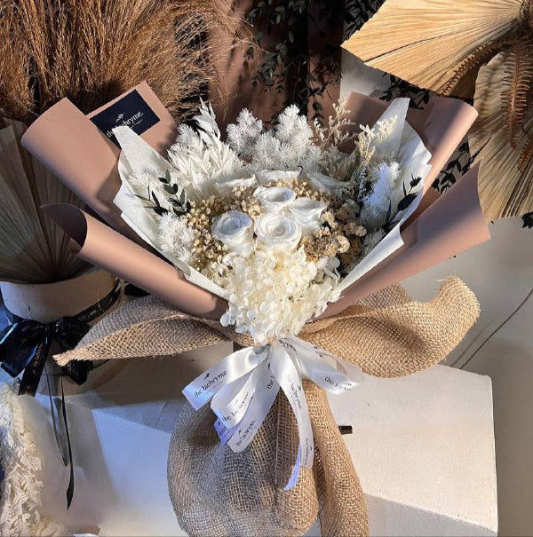 Latte | Preserved Blooms | Deluxe