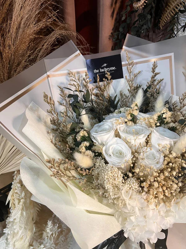 Kathy | Preserved Blooms | Deluxe