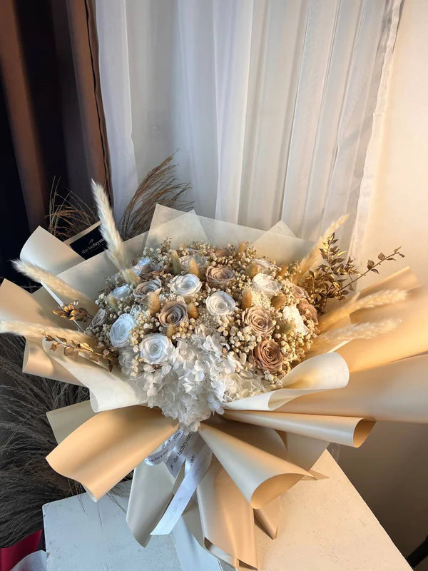 Khalea Blooms | 24 Preserved Roses | Luxurious