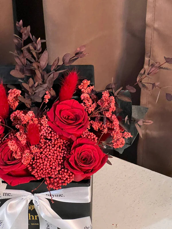 Crimson | Preserved Blooms | Le Fleur
