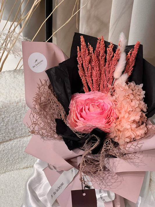 Esme | Dried Blooms | Tall